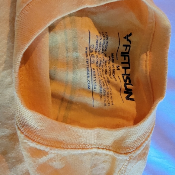 gold t-shirt FIFTH SUN Chill Vibes skeleton & scythe logo men's M  100 % cotton - Picture 4 of 4